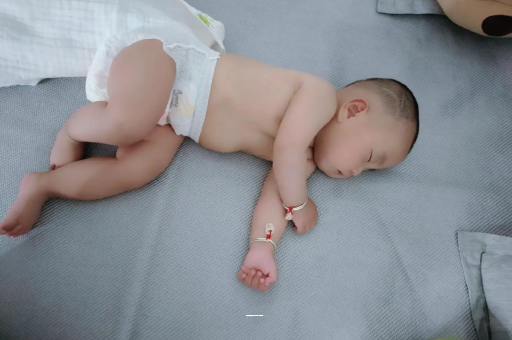 绵阳孕妇肚子一跳一跳